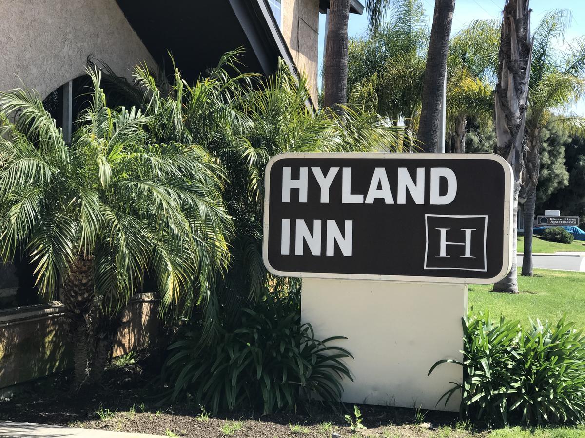 Hyland Inn Near Legoland Карлсбад Экстерьер фото
